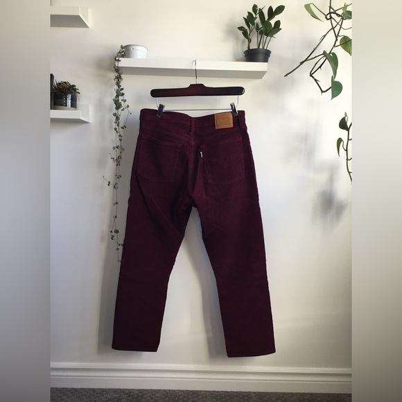 Levi Strauss Wedgie, Straight , Wine Red Corduroy Pants. Size 30. Like New! - Picture 4 of 4